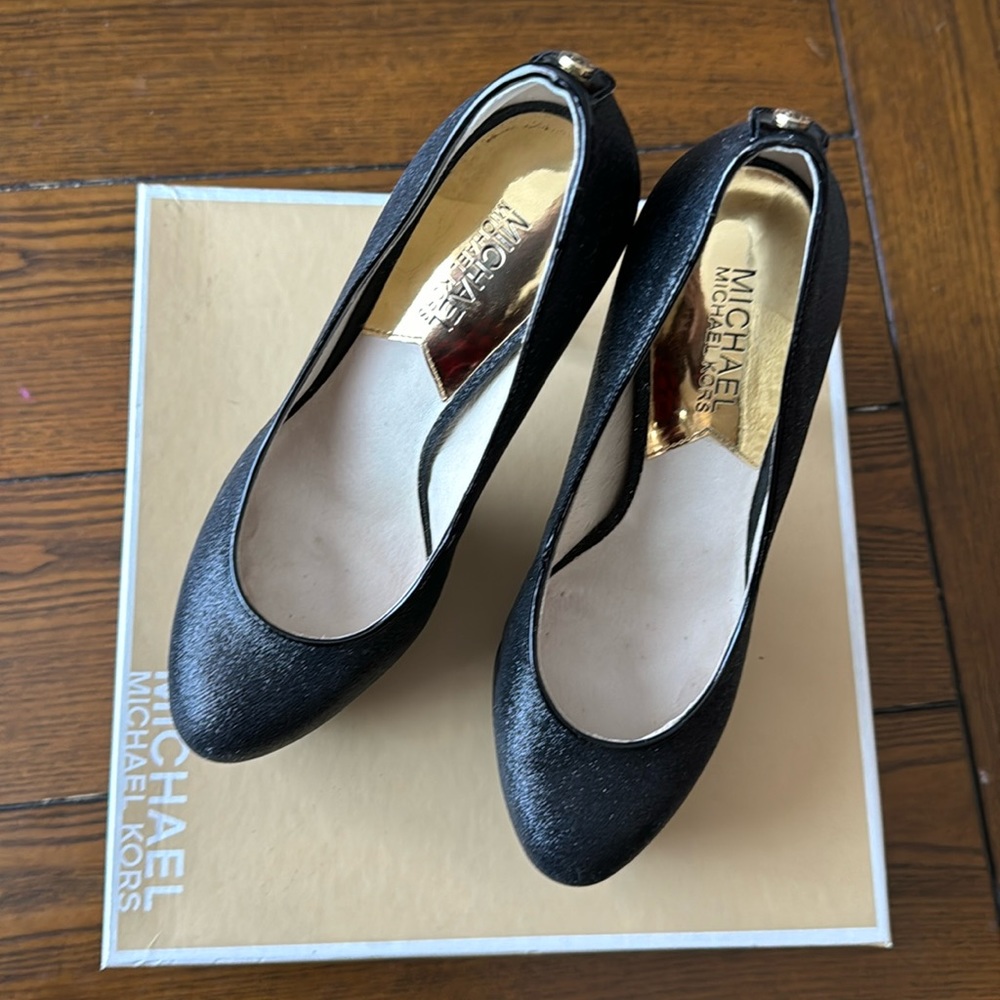 Michael Kors Black Glitter 5 inch Stiletto - sz 6.5